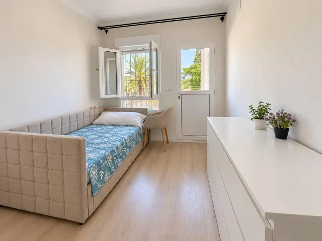 Exclusiva villa de lujo en san juan: dos casas independientes y oasis privado — 11