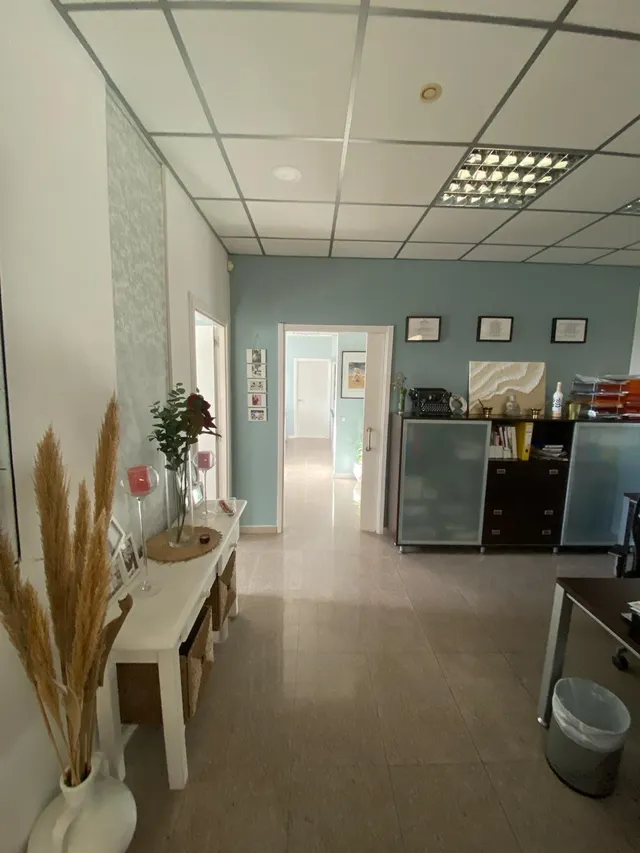 Local en Planta baja adaptado como vivienda con dos locales y superficie total 400m2 — 11