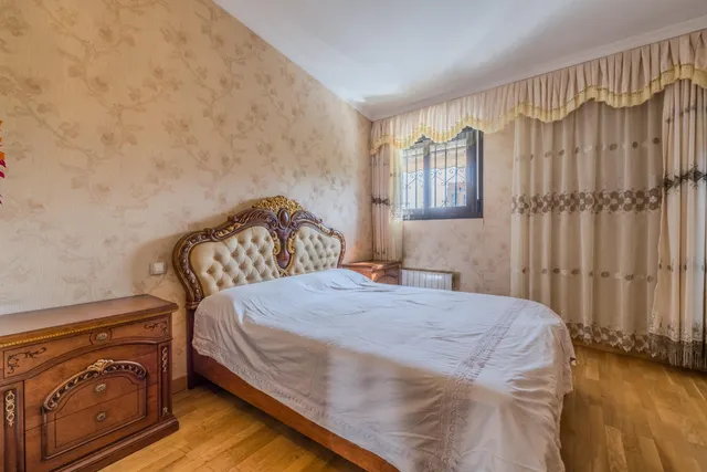 Precioso chalet adosado de cinco dormitorios y tres baños en el PAU de Carabanchel — 25