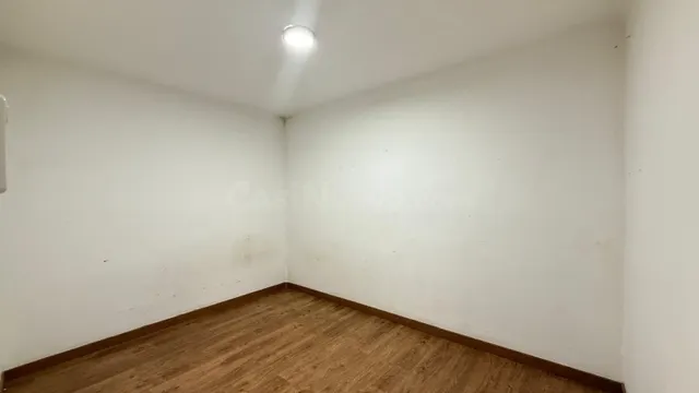 Amplio y Luminoso Piso en Santa Coloma de Gramenet por €165,000 — 5
