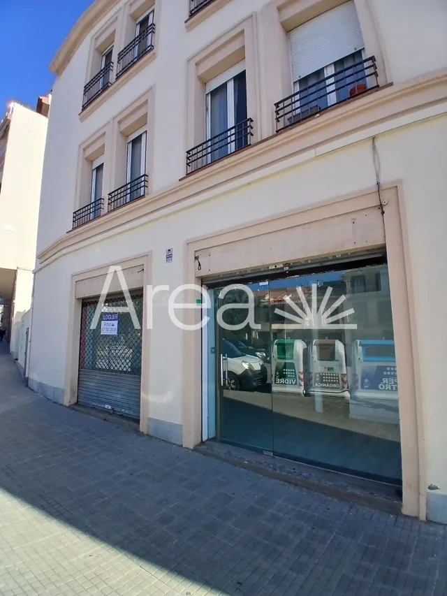 Local Comercial en Primera Línea de Playa - Vilassar de Mar - foto 4