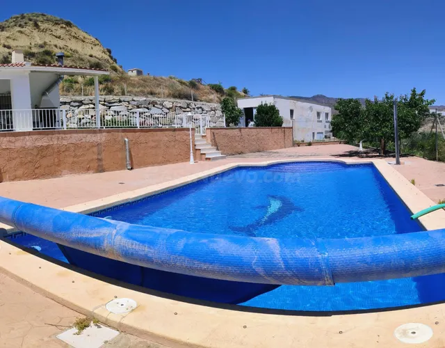 CASA EN FINES ( ALMERIA ) DE 4 habitaciones CON TERRENO Y PI - foto 3