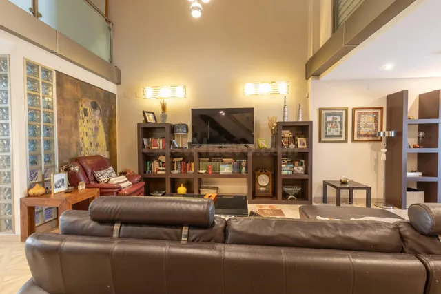 Exclusivo dúplex tipo loft de 225 m2 con apartamento independiente en una ubicación inmejorable — 4