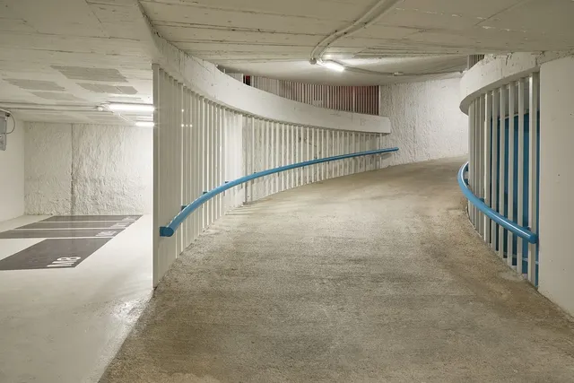 Parking de moto 2m² en alquiler - Barcelona — 7
