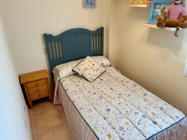 Bungalow Adosado en Alquiler en Urbanización con Piscina – Santa Pola, a solo 1 km de la Playa — 14