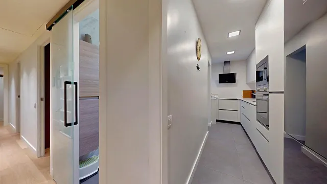 7ª PLANTA REFORMADA Y MUY TRANQUILA JUNTO AL NUEVO PARQUE DE LA SAGRERA — 30