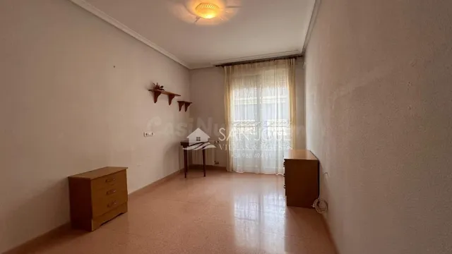 VENTA DE PISO EN EL CENTRO DE ASPE - foto 4