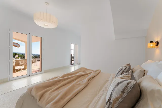 Chalet 6 habitaciones 531m² en venta - El Madroñal — 28
