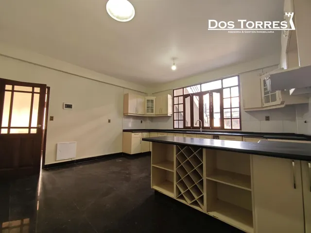 Bs.-3.500 En alquiler Amplio Departamento de 3 dormitorios, garaje y patio, proximo al IC NORTE (MELCHOR) — 10