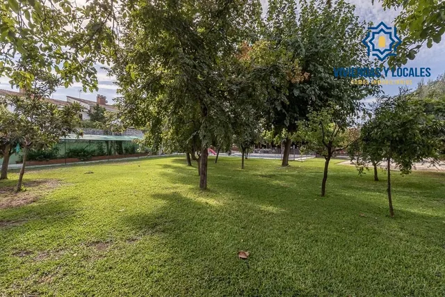 Espectacular Chalet en Ogijares - Ideal para Familias — 7