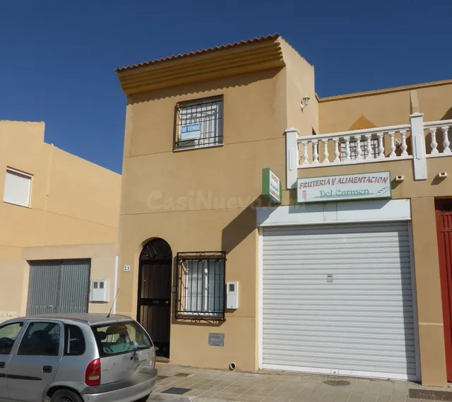 Casa 4 habitaciones 195m² en venta - San Isidro - Campohermo - foto 3