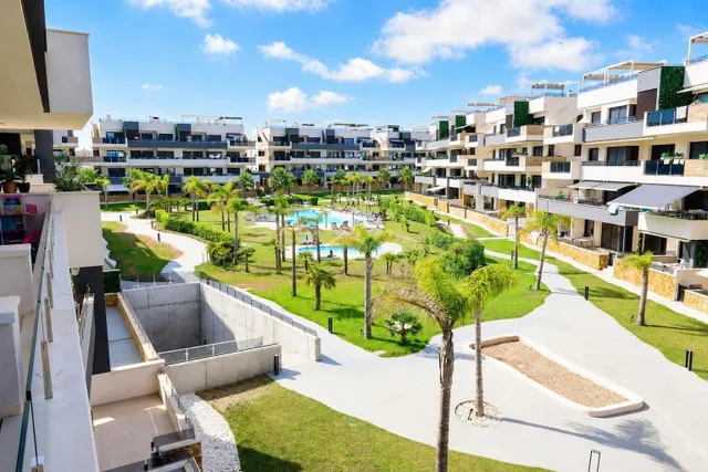 Apartamento 3 habitaciones 116m² en venta - Lomas de Cabo Roig — 2