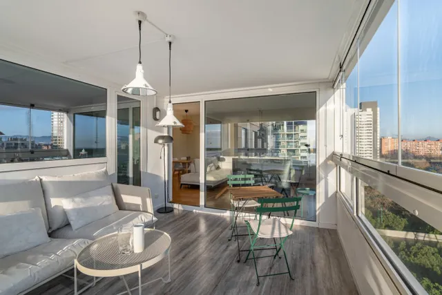 PISO CON VISTA AL MAR — 4