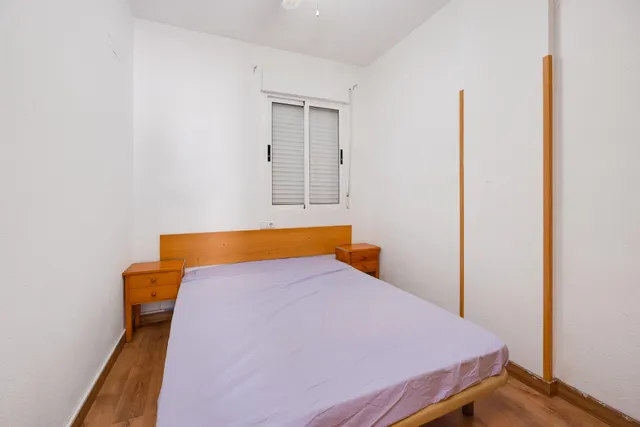 Apartamento 2 dormitorios con parking y piscina comunitaria en Torrevieja — 15