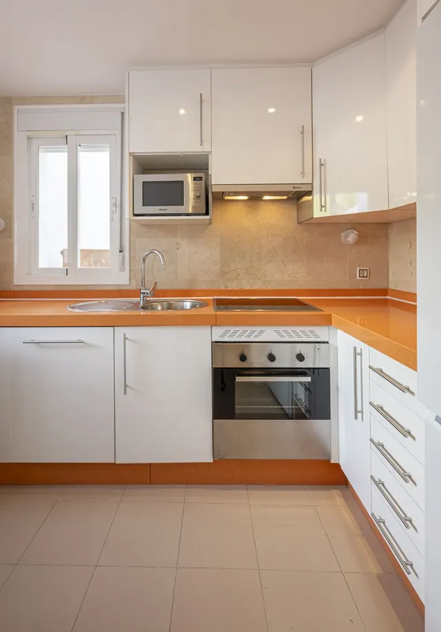 Planta baja 2 habitaciones 90m² en alquiler - Marbella — 24