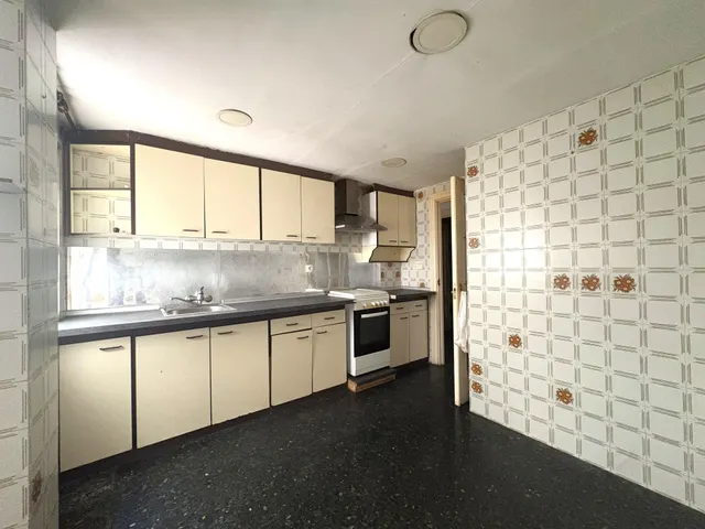 Amplia vivienda de 4 dormitorios con terraza, ascensor y vistas a la Sierra Calderona, en pleno centro de Godella — 31