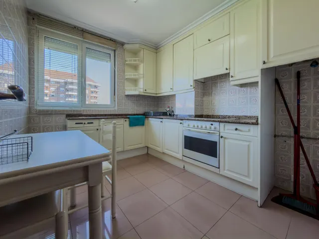 Piso con terraza a la venta en Fernando de Los Rios. — 7