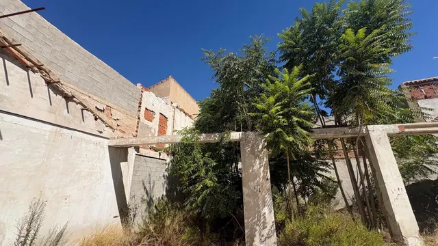 NAVE INDUSTRIAL CON MUCHAS POSIBILIDADES — 8