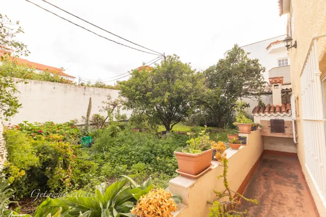 Casa en venta - Propiedad con dos viviendas independientes. — 14