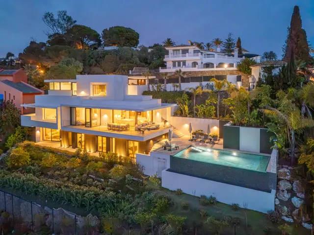 Chalet 4 habitaciones 456m² en venta - Marbella
