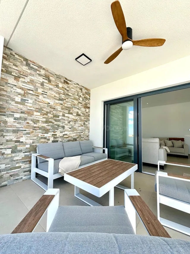 Villa de una planta con 3 dormitorios con piscina privada a  - foto 3
