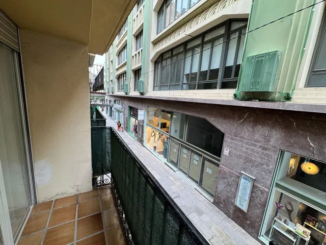 PISO CÉNTRICO DE 2 habitaciones EN MANRESA — 9