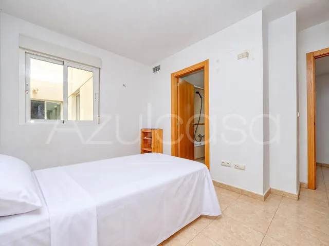 Piso en venta de 3 dormitorios y 2 baños con garaje y trastero en Monforte del Cid — 35