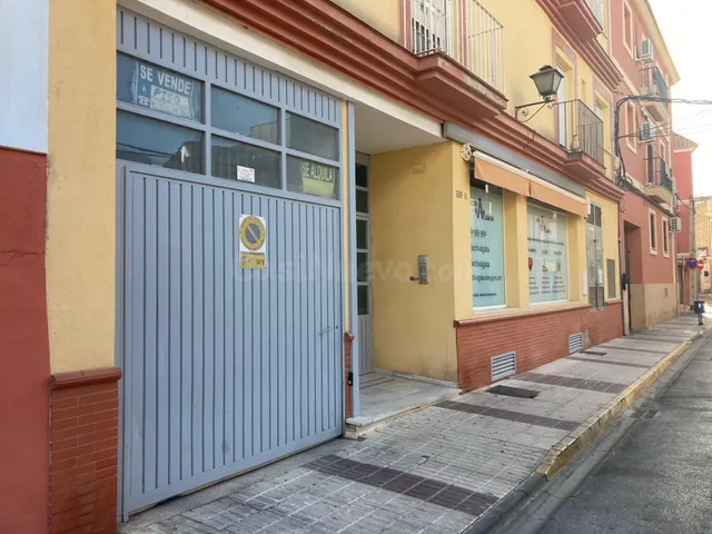 Venta de Garajes y Trasteros en La Algaba - foto 2