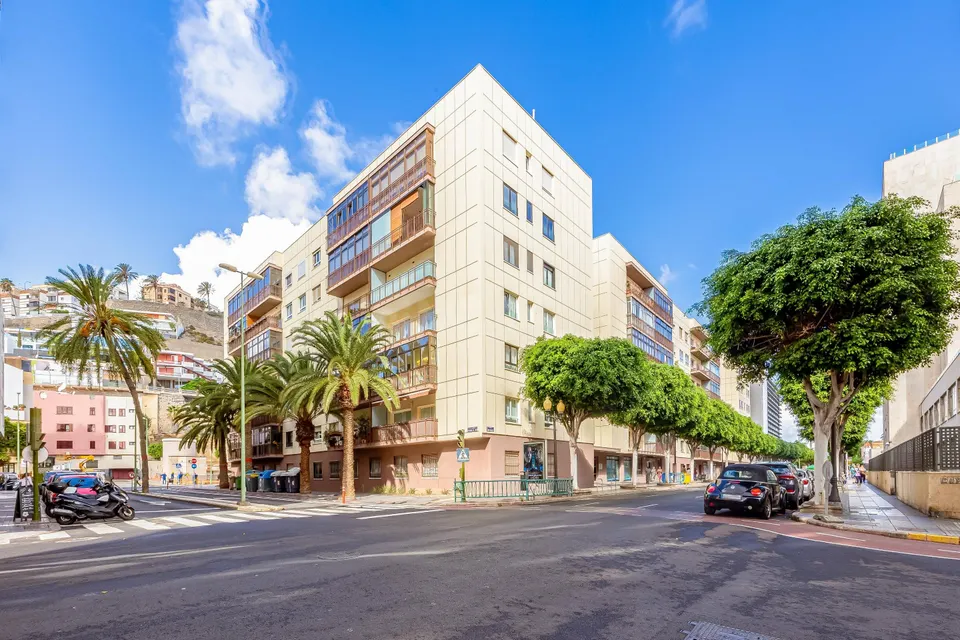Amplia vivienda familiar en venta en tomás morales