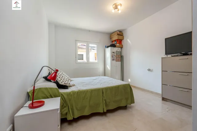 Espectacular chalet adosado en el Vial de Churriana de la Vega: eficiencia, confort y listo para entrar a vivir! — 44