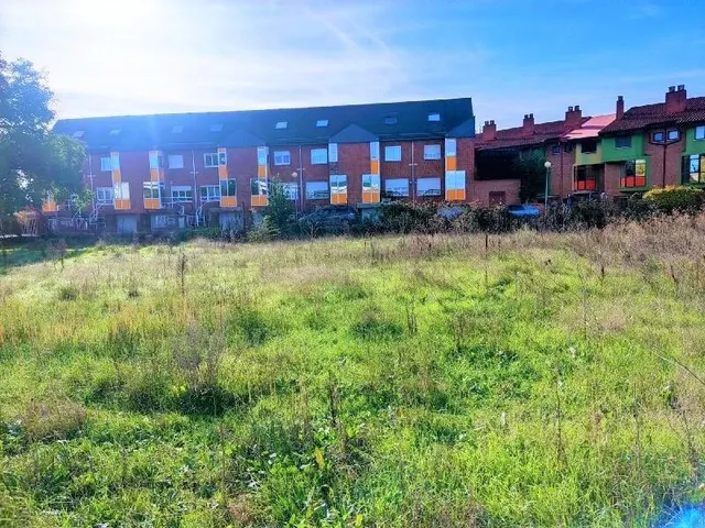 SUELO  URBANIZABLE RESIDENCIAL EN  SAN ANDRES DEL RABANEDO — 3