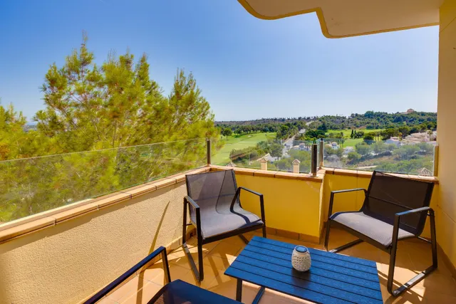 Golf, playa y relax en Campoamor — 23