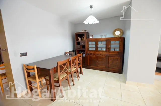 ¡MAGNÍFICO ADOSADO! AMPLIO Y LUMINOSO CON TERRAZA Y TRASTERO — 5