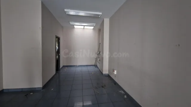 EDIFICIO DE 497M2 CON PB + 2 ALTURAS+TERRAZA — 5