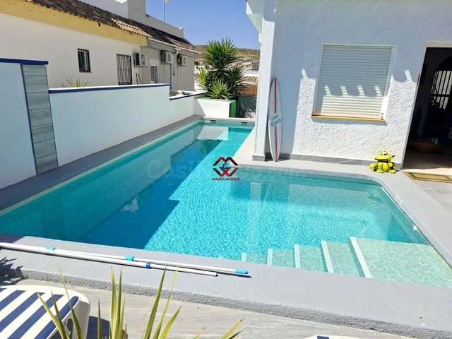 FANTASTICA CASA EN PLANTA BAJA CON PISCINA EN CAMPOSOL - foto 2