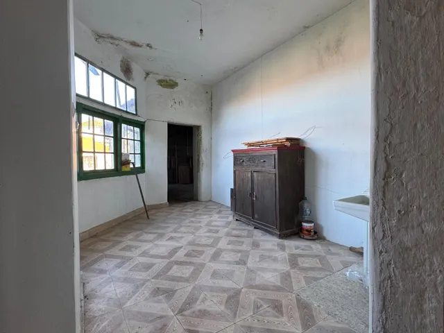 CASA UNIFAMILIAR IDEAL PARA INVERSORES — 25