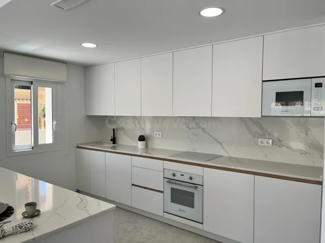 Vivienda a estrenar con 3 dormitorios en residencial con piscina — 18