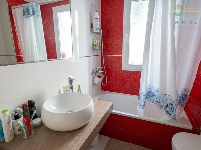 REFORMADO APARTAMENTO A 50 M DE LA PLAYA DE LA ISLA — 19