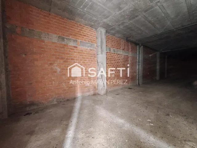 LOCAL EN VENTA EN BOIRO — 21