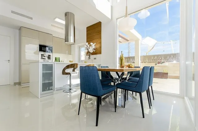 PRECIOSA VILLA MODERNA DE 3 DORM. DE NUEVA CONSTRUCCIÓN EN V - foto 5