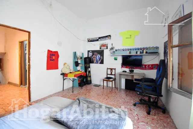 Desconecta con vistas a la montaña y atardeceres de paz en esta amplia casa con gran terraza y chimenea — 18