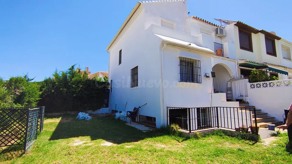 Pareado 4 habitaciones 165m² en venta - Nueva Atalaya