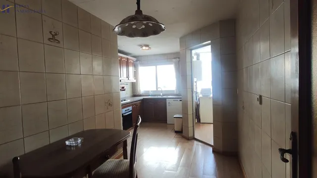 AMPLIO PISO EN VENTA CON VISTAS AL MAR Y UBICACIÓN PRIVILEGIADA EN ALICANTE — 11