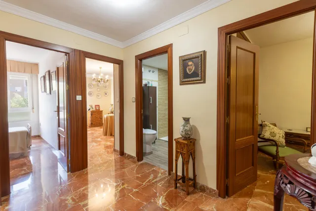 Amplio piso de 4 dormitorios en la prestigiosa urbanización Las Brisas – La Chana — 16