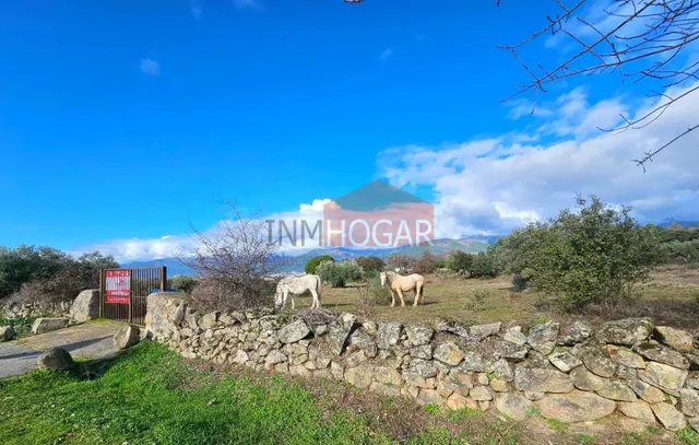 PARCELA EXCLUSIVA DE GRAN POTENCIAL URBANÍSTICO EN UN ENTORN - foto 3