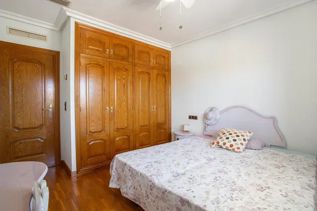 Oportunidad villa de lujo con mas de 500m2 de vivienda — 31