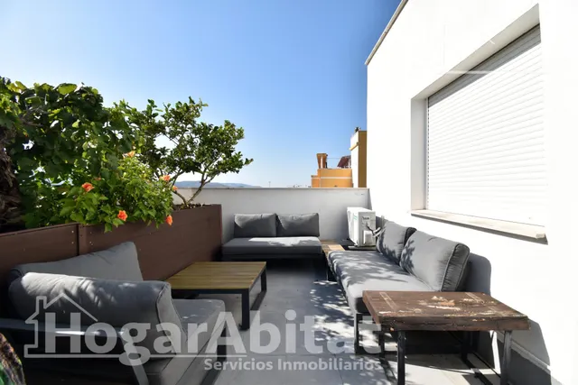 ¡GRAN OPORTUNIDAD! PAREADO REFORMADO, EXTERIOR CON TERRAZA Y ASCENSOR — 29