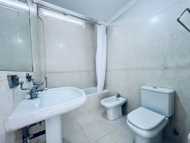 Chalet 4 habitaciones 565m² en venta - Universidad - Los Lirios — 28