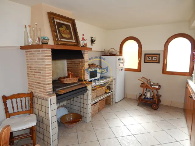 EXCLUSIVA CASA TODO INCLUIDO EN COCENTAINA. — 8