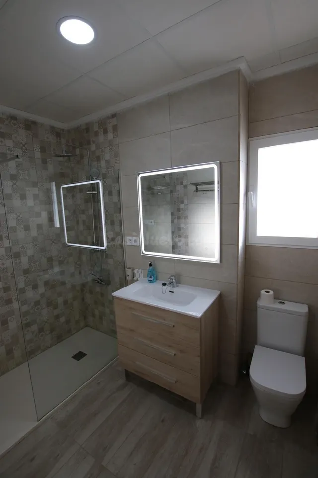 VIVIENDA TOTALMENTE REFORMADA SIN MUEBLES CON COCINA EQUIPADA — 5